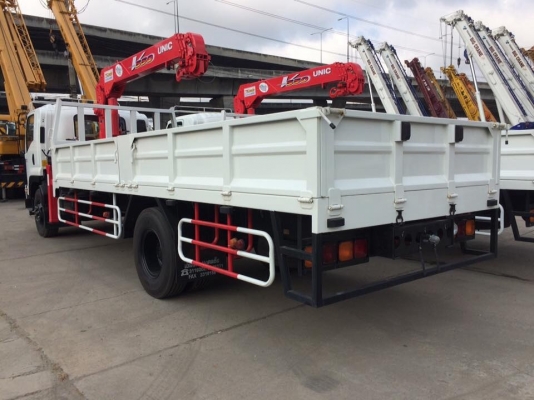 รถบรรทุกพร้อมเครน มือหนึ่ง