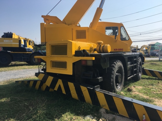 ขายรถเครน KATO รุ่น KR 250 สภาพสวย ขายตามสภาพ ขายรถเครน KATO รุ่น KR 250 สภาพสวย ขายตามสภาพ