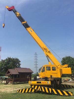 ขายรถเครน KATO รุ่น KR 250 สภาพสวย ขายตามสภาพ ขายรถเครน KATO รุ่น KR 250 สภาพสวย ขายตามสภาพ