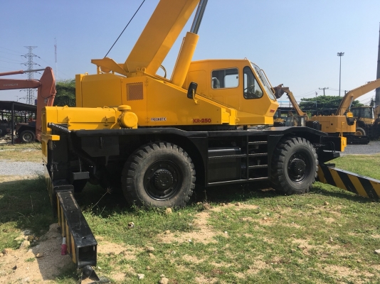 ขายรถเครน KATO รุ่น KR 250 สภาพสวย ขายตามสภาพ ขายรถเครน KATO รุ่น KR 250 สภาพสวย ขายตามสภาพ
