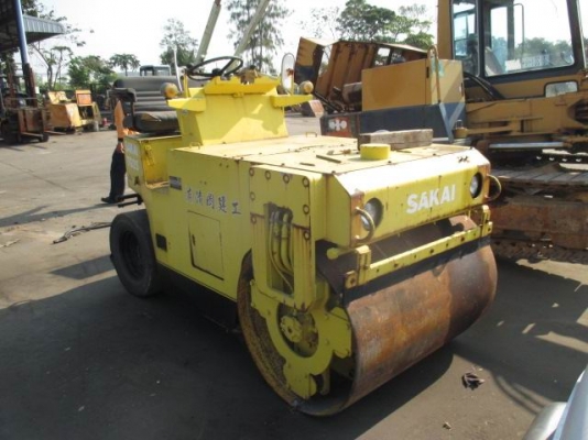 ขายรถบด SAKAI รุ่น  TG 25 ล้อเหล็ก สภาพสวยขายตามสภาพ