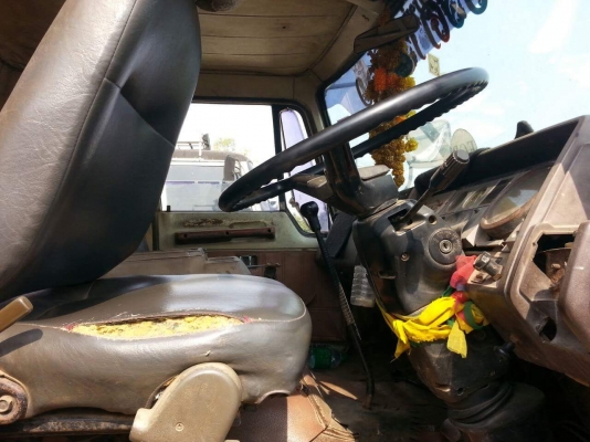 ขายรถ10ล้อ ดั้ม2เพลา เครื่อง185แรง พ.เพาเวอร์ เบรกทิฟฟี่ สโลเกียร์กลาง ช่วงล่างใหญ่ เอกสารพร้อมโอน สนใจโทร 090-8588220คุณนะ 093-3258446คุณบิว หรือเข้าดูสินค้าอื่นๆได้ที่ www.truck.in.th/498 หรือเพจFacebook ณรงค์ ซื้อขายรถมือสอง (เว็บไซต์ส่วนตัว) หรือFaceb