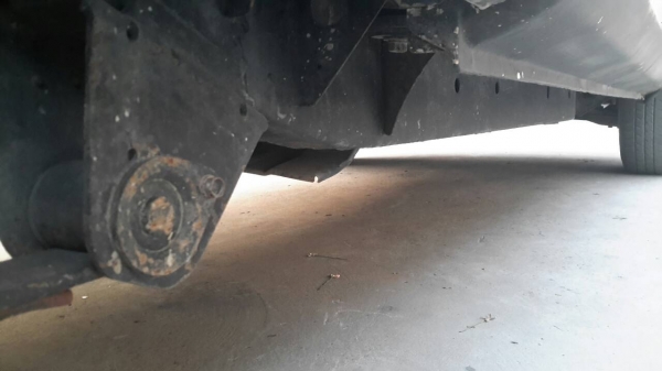 ขายรถนิสสันบิ๊กเอ็ม ทะเบียนขาด2ปี สภาพพร้อมใช้งาน ขายตามสภาพ