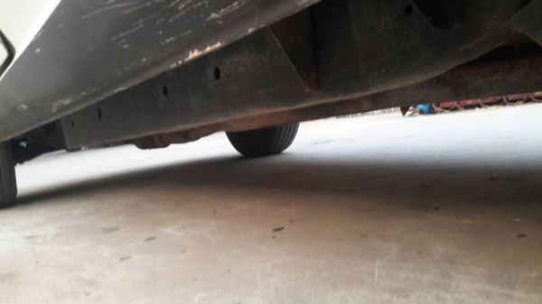 ขายรถนิสสันบิ๊กเอ็ม ทะเบียนขาด2ปี สภาพพร้อมใช้งาน ขายตามสภาพ