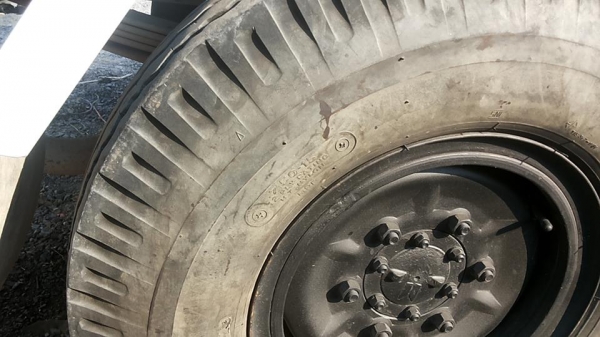 **190,000 บ.ต่อรอง/// 4ล้อกลาง ISUZU NKR-110 4BE1- ไอดีใหญ่ รถประกอบปี40 เครื่อง/เกียร์ เดิม เกียร์สั้น คัสซีสวยเดิม ไม่สาด หัวยกได้ พ.พาวเวอร์ กระบะยาว3.20 ยาง7.50 รถเคลียร์สีใหม่ สวย พร้อมใช้งาน ทะเบียนป้ายใหญ่(ป้ายรถบรรทุก) เล่มครบ **ขาย ISUZU ELF NKR-