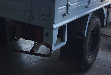 **190,000 บ.ต่อรอง/// 4ล้อกลาง ISUZU NKR-110 4BE1- ไอดีใหญ่ รถประกอบปี40 เครื่อง/เกียร์ เดิม เกียร์สั้น คัสซีสวยเดิม ไม่สาด หัวยกได้ พ.พาวเวอร์ กระบะยาว3.20 ยาง7.50 รถเคลียร์สีใหม่ สวย พร้อมใช้งาน ทะเบียนป้ายใหญ่(ป้ายรถบรรทุก) เล่มครบ **ขาย ISUZU ELF NKR-