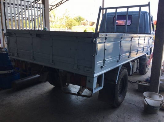 **190,000 บ.ต่อรอง/// 4ล้อกลาง ISUZU NKR-110 4BE1- ไอดีใหญ่ รถประกอบปี40 เครื่อง/เกียร์ เดิม เกียร์สั้น คัสซีสวยเดิม ไม่สาด หัวยกได้ พ.พาวเวอร์ กระบะยาว3.20 ยาง7.50 รถเคลียร์สีใหม่ สวย พร้อมใช้งาน ทะเบียนป้ายใหญ่(ป้ายรถบรรทุก) เล่มครบ **ขาย ISUZU ELF NKR-