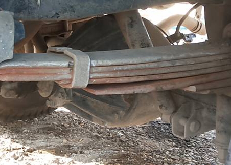 **190,000 บ.ต่อรอง/// 4ล้อกลาง ISUZU NKR-110 4BE1- ไอดีใหญ่ รถประกอบปี40 เครื่อง/เกียร์ เดิม เกียร์สั้น คัสซีสวยเดิม ไม่สาด หัวยกได้ พ.พาวเวอร์ กระบะยาว3.20 ยาง7.50 รถเคลียร์สีใหม่ สวย พร้อมใช้งาน ทะเบียนป้ายใหญ่(ป้ายรถบรรทุก) เล่มครบ **ขาย ISUZU ELF NKR-