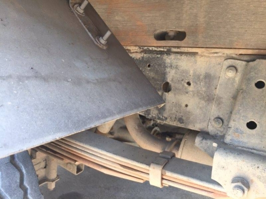 **190,000 บ.ต่อรอง/// 4ล้อกลาง ISUZU NKR-110 4BE1- ไอดีใหญ่ รถประกอบปี40 เครื่อง/เกียร์ เดิม เกียร์สั้น คัสซีสวยเดิม ไม่สาด หัวยกได้ พ.พาวเวอร์ กระบะยาว3.20 ยาง7.50 รถเคลียร์สีใหม่ สวย พร้อมใช้งาน ทะเบียนป้ายใหญ่(ป้ายรถบรรทุก) เล่มครบ **ขาย ISUZU ELF NKR-