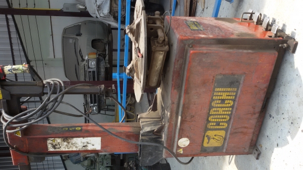 เครื่องถอดยาง CORCHI เครื่องถอดยาง CORCHI