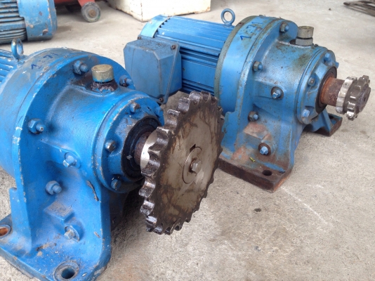 ขายมอเตอร์เกียร์ Cycro drive Sumitomo 2HP. 380V อัตราทด 1:71 สภาพดี วิ่งนิ่ม พร้อมใช้งาน มี 2ตัวครับ