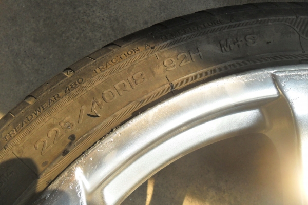 ล้อแม็ก18นิ้ว5รุ114 พร้อมยาง สวยๆ 4 ล้อ ราคา 8800 บาท