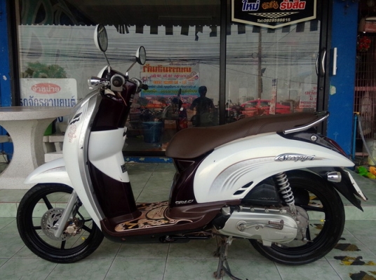 Honda Scoopy-i ลายคลาสสิค (ล้อแม็กซ์) รถปี54 สวยๆเครื่องดี ราคาถูกๆ