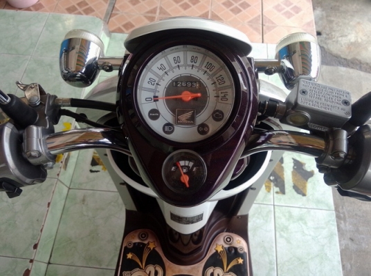 Honda Scoopy-i ลายคลาสสิค (ล้อแม็กซ์) รถปี54 สวยๆเครื่องดี ราคาถูกๆ
