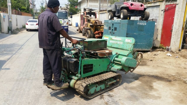 ขาย รถตัดหญ้า ยืนขับ/นั่งขับ BARONESS เครื่อง MITSUBISHIดีเชล3สูบ ตัดหญ้าสูงต่ำได้ ตามร่องสวนปาล์ม ผลไม้ นาข้าว ขาย รถตัดหญ้า ยืนขับ/นั่งขับ BARONESS เครื่อง MITSUBISHIดีเชล3สูบ ตัดหญ้าสูงต่ำได้ ตามร่องสวนปาล์ม ผลไม้ นาข้าว