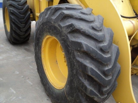 ขายรถตักล้อยาง สภาพดี ราคาไม่แรง นำเข้าจากญี่ปุ่น 515 #10675