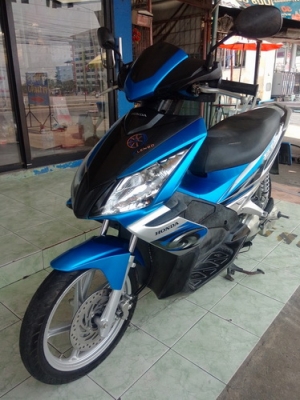 Honda Air blade (ล้อแม็ก) ตัวท็อป คอมบายเบรค ราคาถูกๆครับ