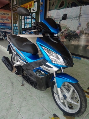 Honda Air blade (ล้อแม็ก) ตัวท็อป คอมบายเบรค ราคาถูกๆครับ Honda Air blade (ล้อแม็ก) ตัวท็อป คอมบายเบรค ราคาถูกๆครับ