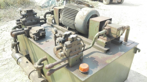 Sell> ปั้มน้ำมันไฮดรอลิค แบบปั้มสองหัวขนาดใหญ่ มอเตอร์ 30 HP 380V ถังจุ 1000 ลิตร พร้อมออยคูลเลอร์ วาล์วคอนโทรลไฟฟ้า