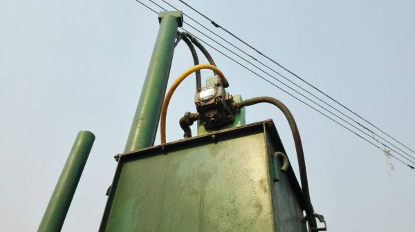 Sell> เครื่องอัดกระดาษ อัดได้ 150 kg.สภาพใหม่ใช้งานมาน้อย ไฮดรอลิคมือโยก สมบูรณ์พร้อมใช้มาเทสได้