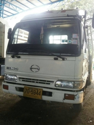 ขาย435,000Hino FC3J  ประกอบ  เครื่อง JO7C 5 สูบ -170 แรง ช่วงล้อ 3.8 เมตร ยาว  5 เมตร หัวบาง ยางดี คัสชีสวย เล่มพร้อม 090-772-3710 090-772-3708
