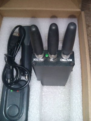 ครื่องตัดสัญญาณgps กันถูกติดตามจากgpsในรถหรือที่ซ่อนไว้กับตัว