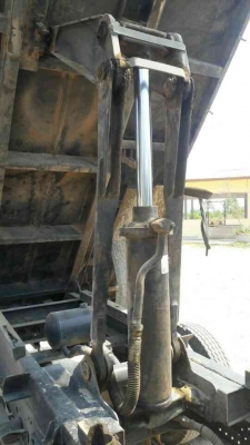 ขาย 950,000ISUZU DECA   ปี 53 วิ่ง 90,000 กม. ดั้มวามมิตร 5 คิว ยาว 4 เมตร  เครื่อง  150 แรง หัวบาง ยางดี คัสชชีสวย เล่มทะเบียน 090-772-3710 090-772-3708