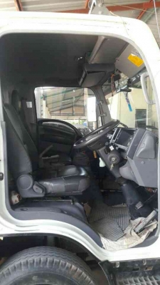 ขาย 950,000ISUZU DECA   ปี 53 วิ่ง 90,000 กม. ดั้มวามมิตร 5 คิว ยาว 4 เมตร  เครื่อง  150 แรง หัวบาง ยางดี คัสชชีสวย เล่มทะเบียน 090-772-3710 090-772-3708