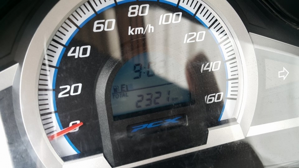 PCX 2014 รถบ้านมือเดียวซื้อสด 2000 โล มีประกัน ไม่แพงต่อรองได้คับ