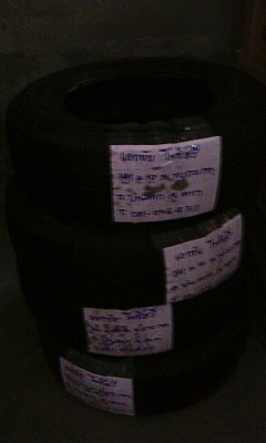 ยางกระบะขอบ15 บริดสโตน215-70-R15 ลงพื้นปี14 (4เส้น3,800)