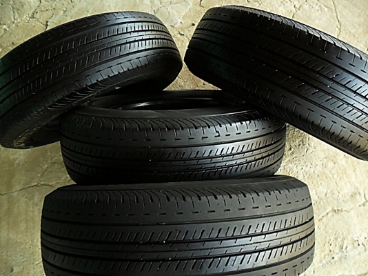 ยางกระบะขอบ15 บริดสโตน215-70-R15 ลงพื้นปี14 (4เส้น3,800)