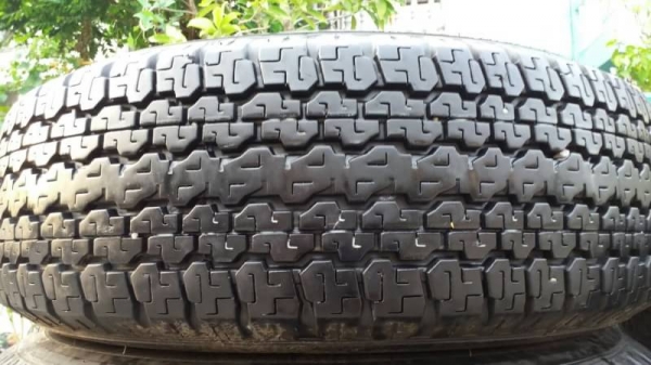 ยาง bridgestone 245 70 16 ปี 12 ชุดล่ะ 4500