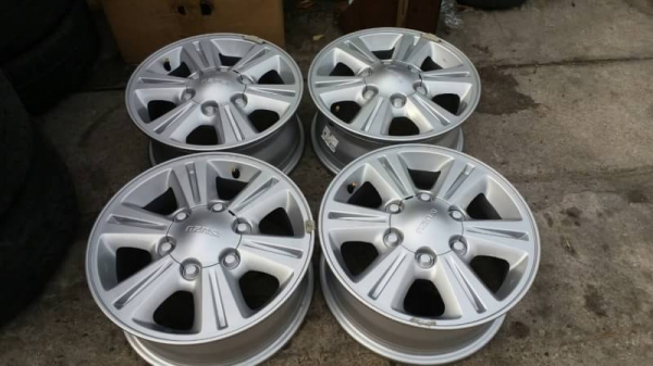 ล้อ all new isuzu ขอบ 15 ชุดล่ะ 8500