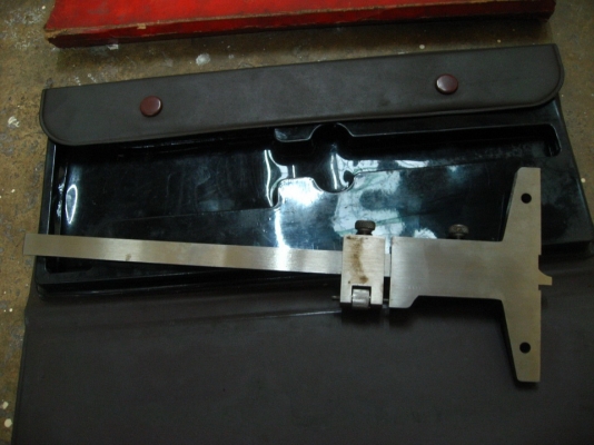 Mitutoyo Vernier 527-102 Depth Gage, 0-200 mm .. made in japan