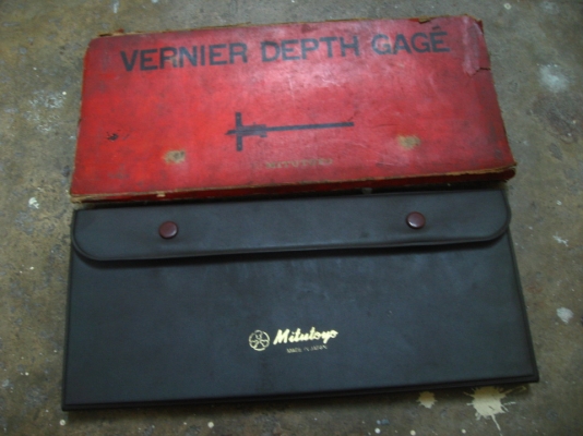 Mitutoyo Vernier 527-102 Depth Gage, 0-200 mm .. made in japan