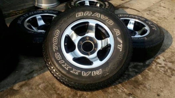 ล้อขอบ 15 6รู ชุดล่ะ 4500