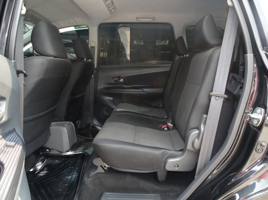 TOYOTA  AVANZA 1.5 E ปี 2013