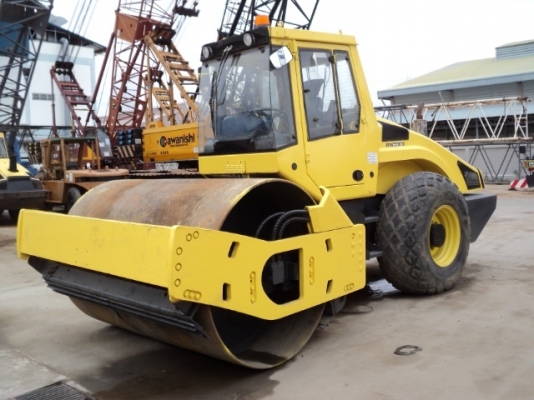 ขายรถบดสั่นสะเทือน 10 ตัน Bomag BW211D-4 รถนำเข้าจากอเมริกา โทร 061-4194022 ใหม่