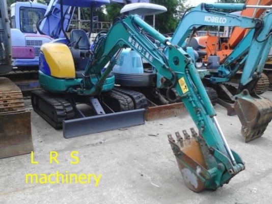 ขายแม็คโค KOMATSU PC27MR-1 นำเข้าจากญี่ปุ่น