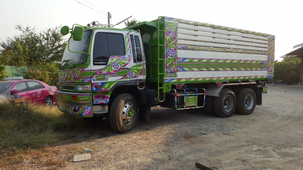 ขายสิบล้อHINO 2Kช่วงล่างZM10น็อตยางใหม่10เส้นเบ่มพร้อมโอน