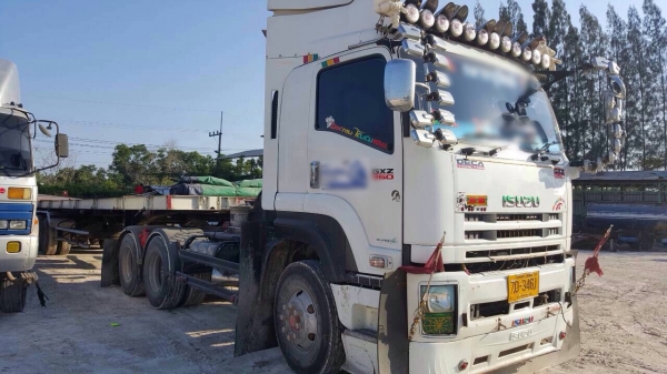 ขายหัวลากพร้อมหาง Isuzu เครื่อง 360 แรง ปี 55 พร้อมหางสามมิตร 3 เพลา ยาว 12.50 เมตร ปี 55 รถสวยเดิมๆพร้อมใช้งานค่ะ