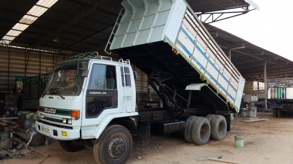 ขายรถสิบล้อISUZU195นางฟ้าเดิมๆ2เพลาดั้มเล่มพร้อมโอนเครื่อง195โบ