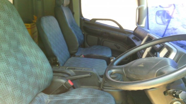 รถฮีโน่ 6 ล้อดั้ม FG8J  220 แรงม้า. ปี 55.  ( รถวิ่ง 12,xxx กม. )      สนใจติดต่อ  081 - 6079515