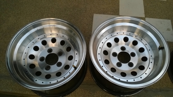 ล้อหยดน้ำ15*8.5 5/114 et-27 ราคา 9000 ล้อหยดน้ำ15*8.5 5/114 et-27 ราคา 9000