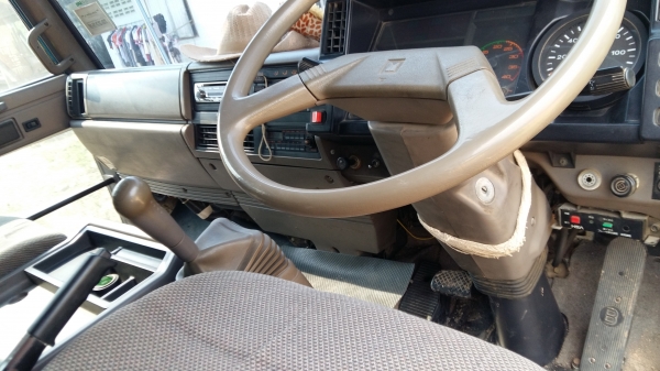 ขาย685000บาท 6ล้อร็อกกี้195แรง สภาพสวยพร้อมใช้ เอกสารพร้อมโอน