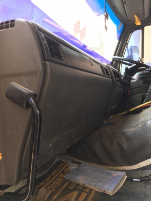 ขายUD. 320แรง ปี51 ดั้มแม่ลูก3เพลาแท้6.5 เมตร สวยเดิมๆ