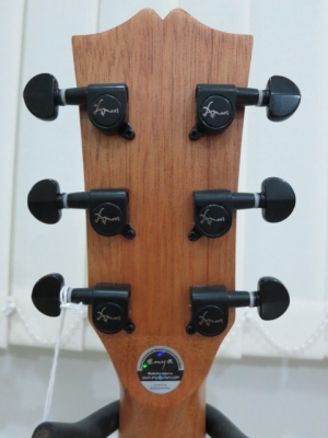 กีต้าร์โปร่งไฟฟ้า Amari รุ่น AM-MINI 36นิ้ว สีไม้ด้าน ของใหม่ EQ อย่างดี TEQ-5