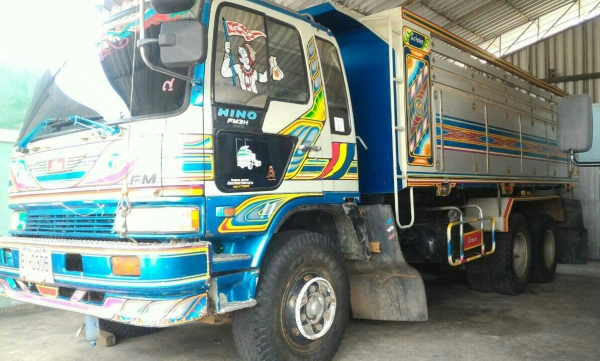 ลูกค้า (จอง) แล้วครับ สิบล้อ ฮีโน่ FM3H-HO6C-220โบว์อินเตอร์ ดั้มมีเนียม 2เพาใหญ่ สภาพเยียมสวบางยเดิมๆทำหล่อขั้นเทพ พร้อมใช้งาน ทะเบียนพร้อมโอน ราคา 890,000บ ครับท่าน