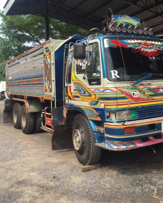 ลูกค้า (จอง) แล้วครับ สิบล้อ ฮีโน่ FM3H-HO6C-220โบว์อินเตอร์ ดั้มมีเนียม 2เพาใหญ่ สภาพเยียมสวบางยเดิมๆทำหล่อขั้นเทพ พร้อมใช้งาน ทะเบียนพร้อมโอน ราคา 890,000บ ครับท่าน