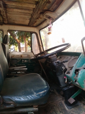 ขายด่วน  รถ10 ล้อ 2 เพลา F17 กระบะดั้ม ทะเบียนพร้อมโอนสภาพใช้งานได้ตามปกติ  สนใจติด ต่อ 087-8637056  สมัย